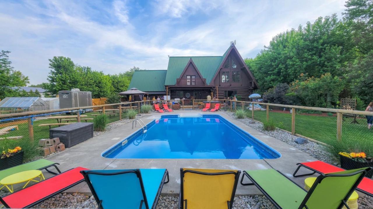 The Lodge At Lakeshore Belle River 外观 照片
