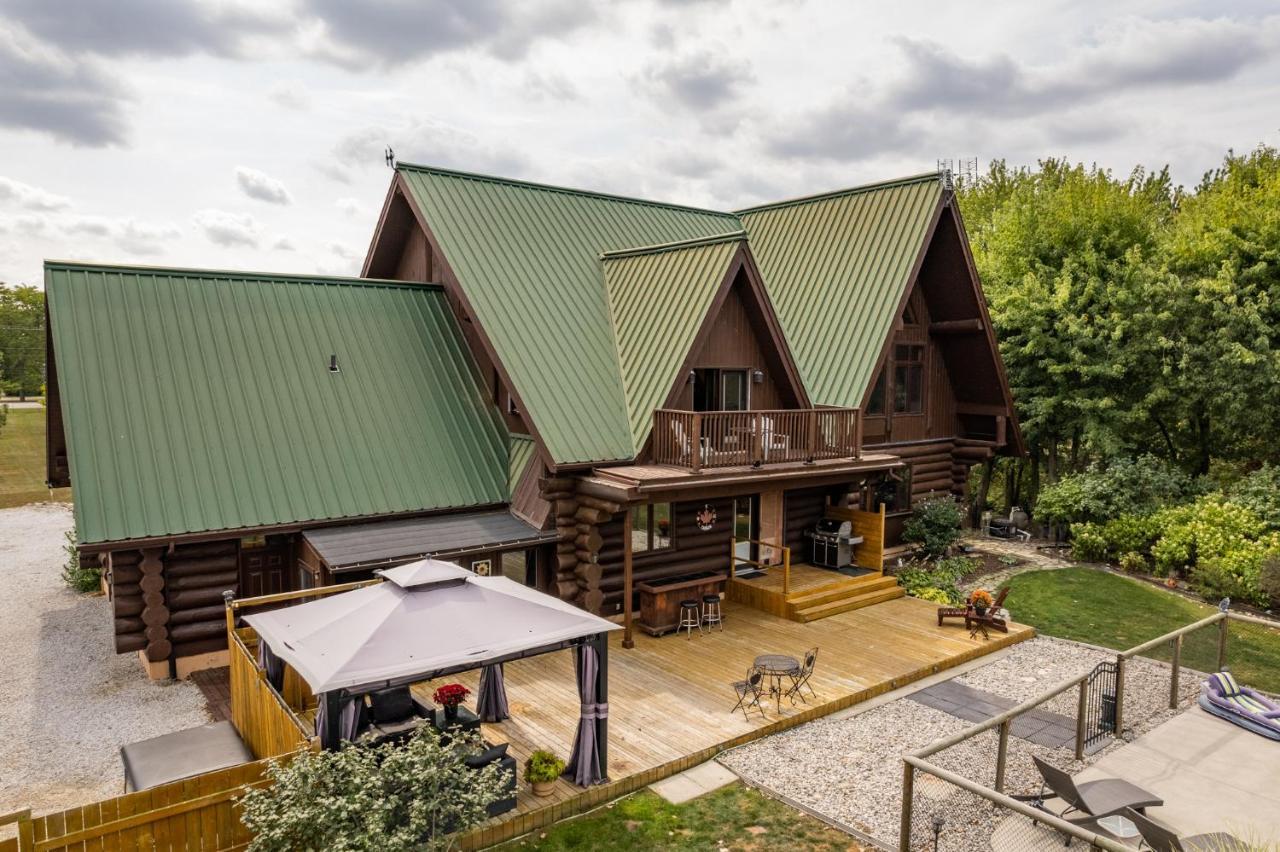 The Lodge At Lakeshore Belle River 外观 照片